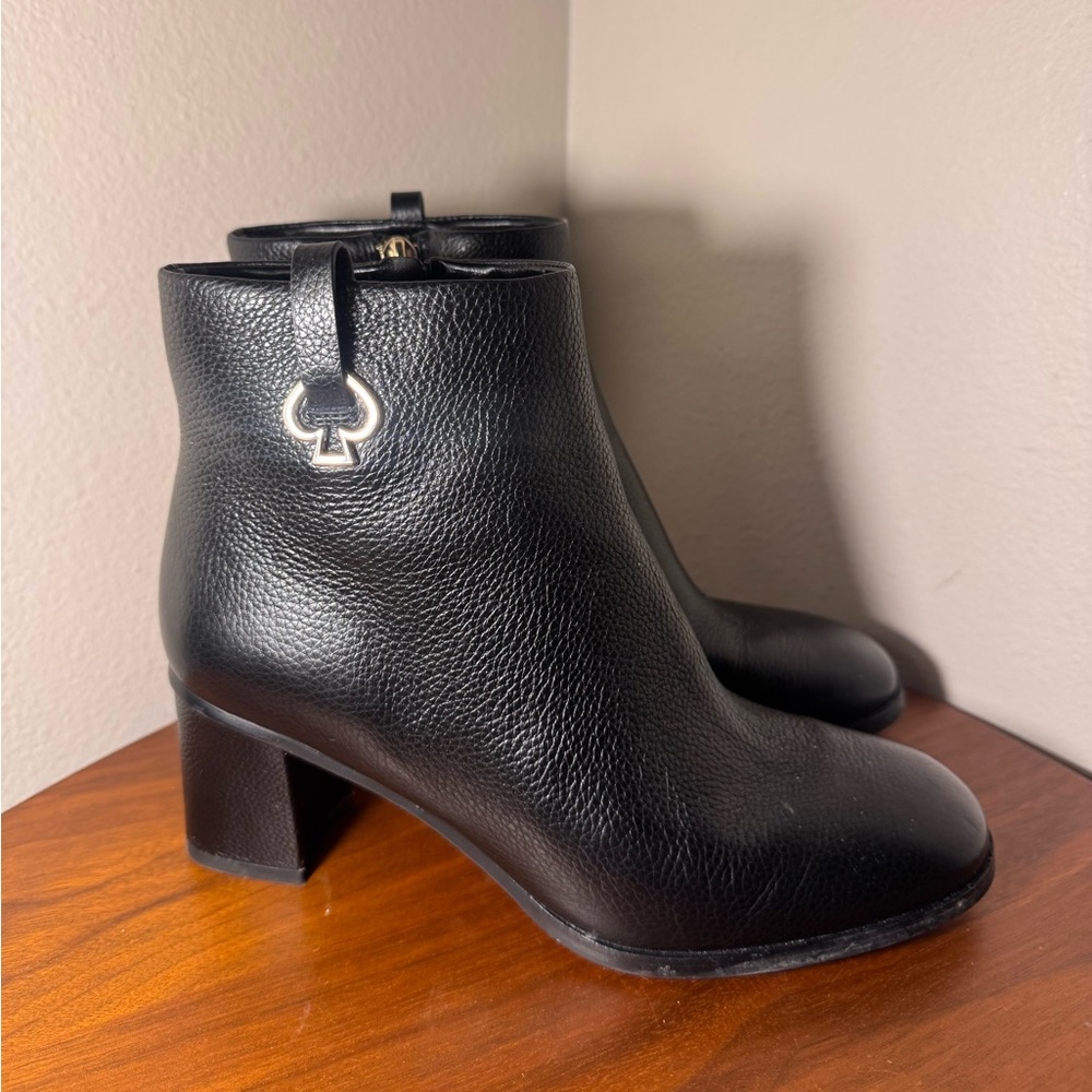 Kate Spade Manhattan Black Leather Boots Size 6.5